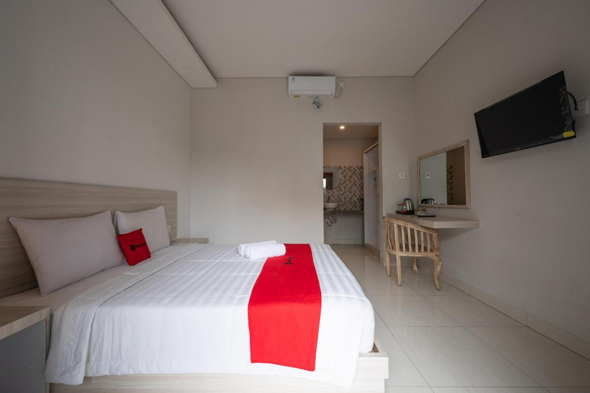 Reddoorz Plus At Yasa'S Living Denpasar Sanur Buitenkant foto